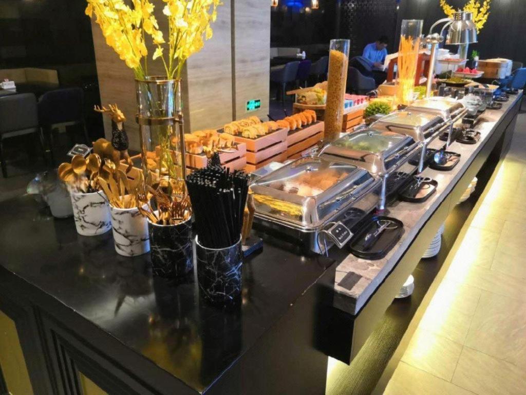 Crystal Orange Hotel Guangzhou Taojin Branch Exteriör bild